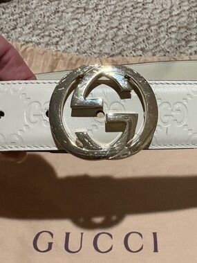 GUCCI Women’s Interlocking GG Logo Leather Belt Size 90 Mystic White EUC